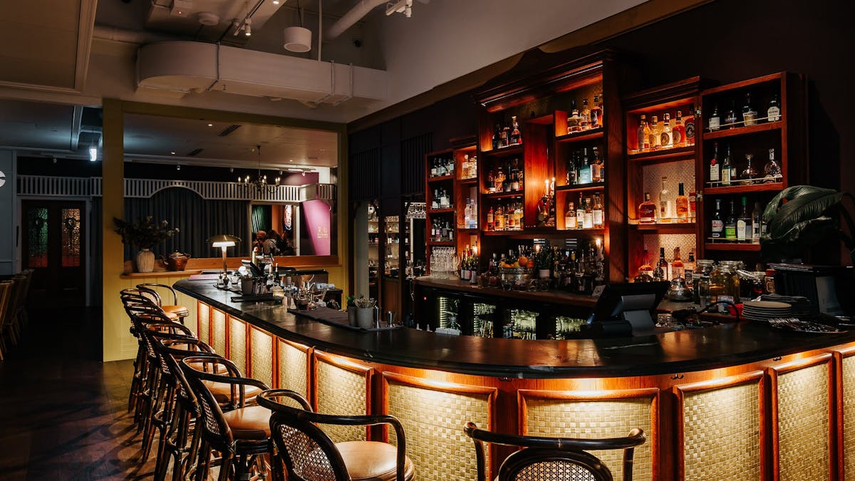 Bar