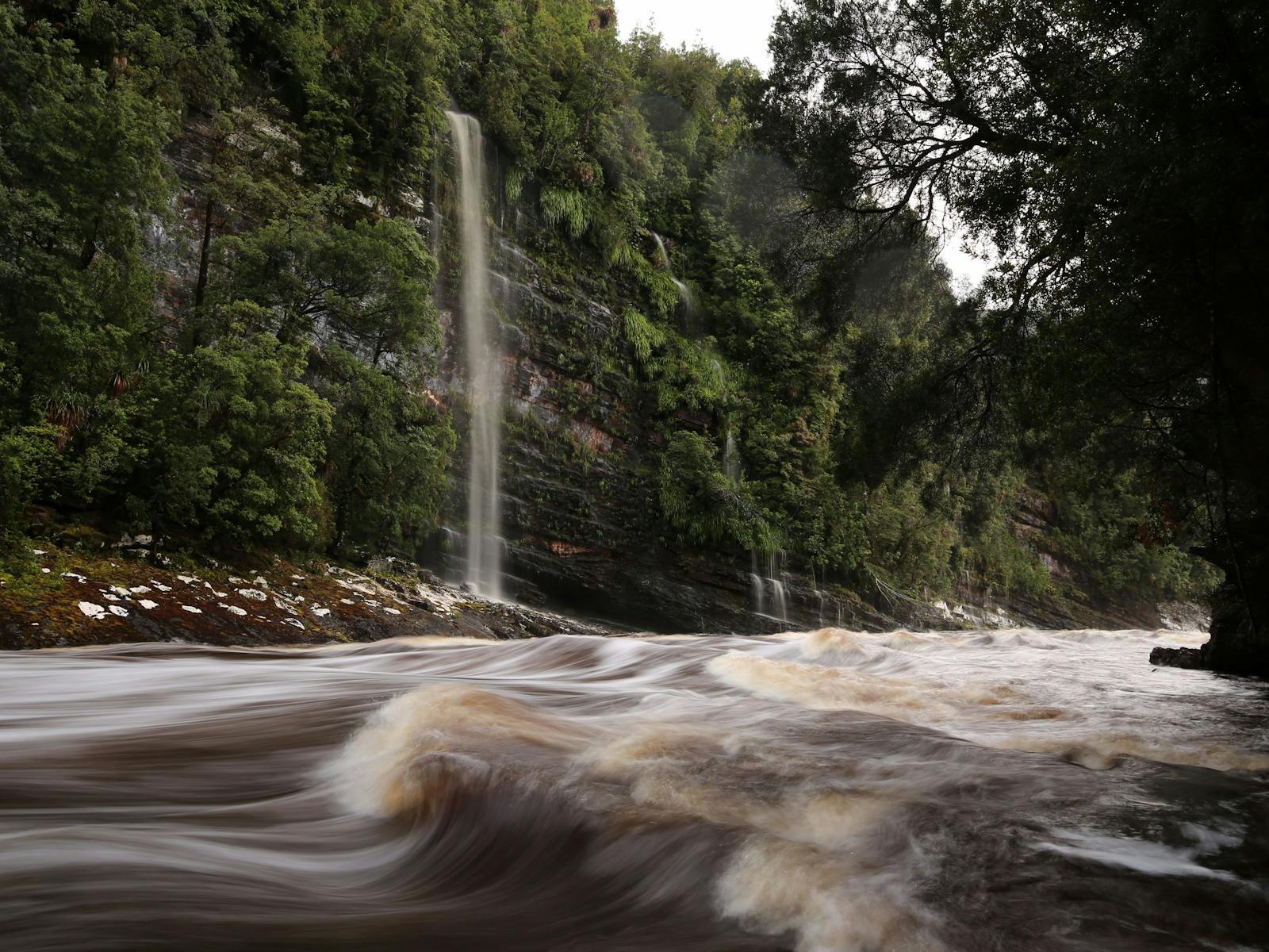 Shower Cliff Cavern waterfall on the Franklin River, Tasmania