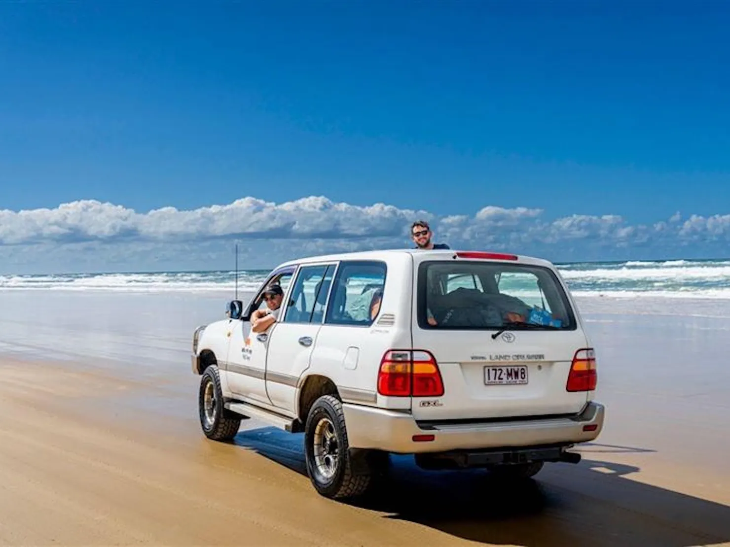 Adventure 4WD Hire - Rainbow Beach, K'gari (Fraser Island)
