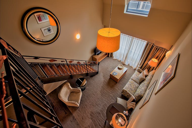 LOFT SUITE