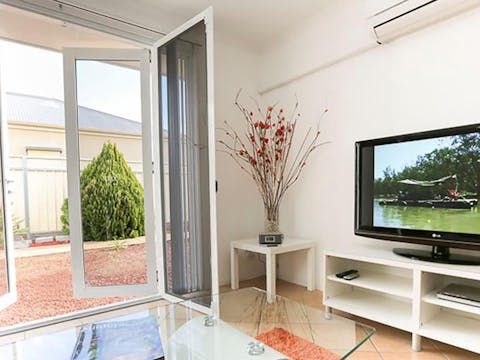 112オリーブアパートメンツ