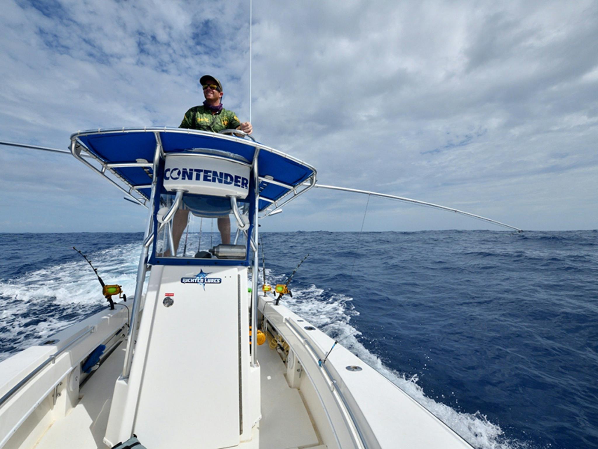 Fishing South West Rocks Contender 25T