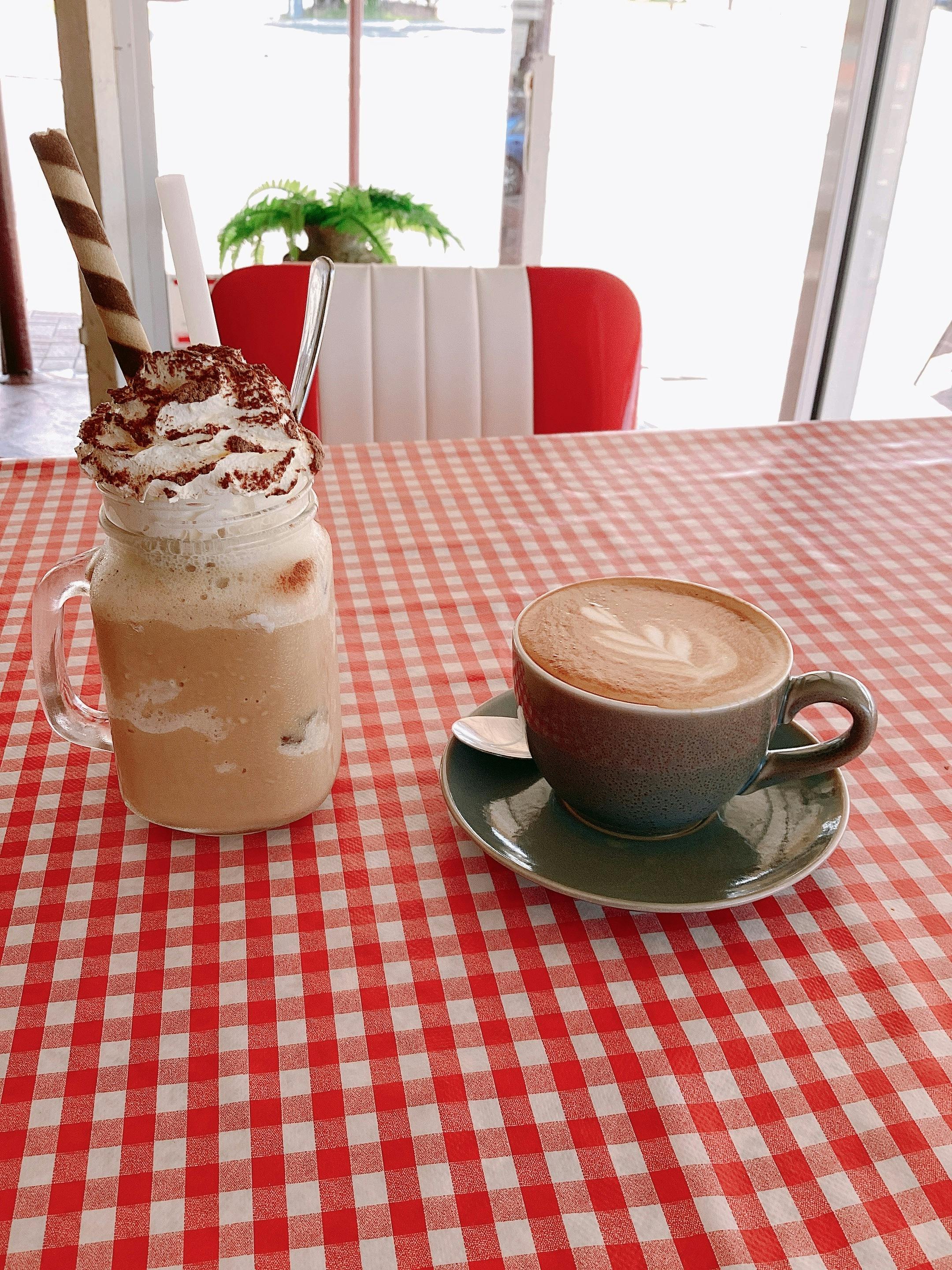 The Lookout Milkbar - Shakes and Coffee