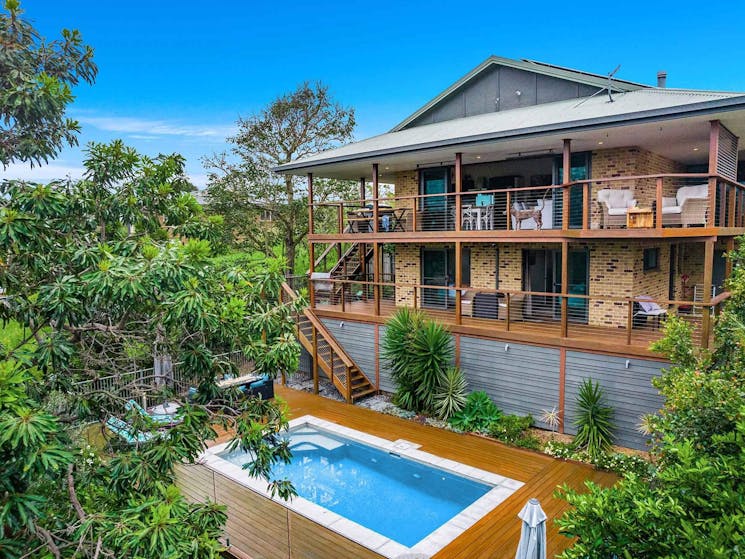 Mulivista-Byron-Bay-Aerial-Front-of-house