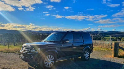 Land rover discovery at Yarrh