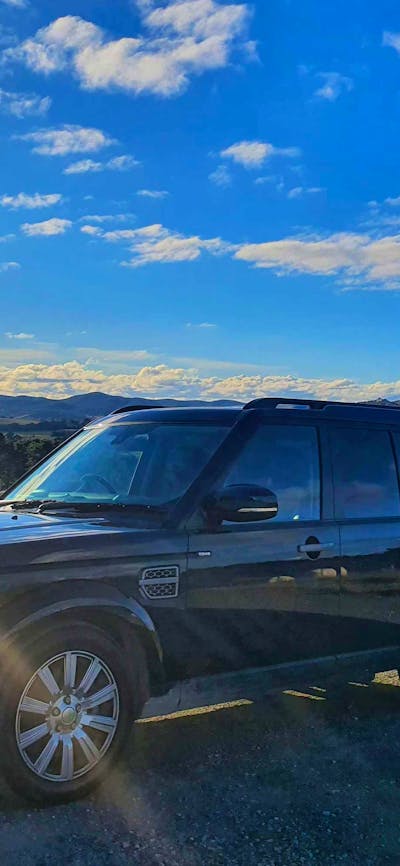Land rover discovery at Yarrh