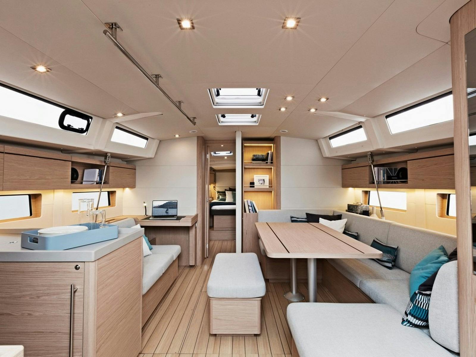 Beneteau 46 - saloon