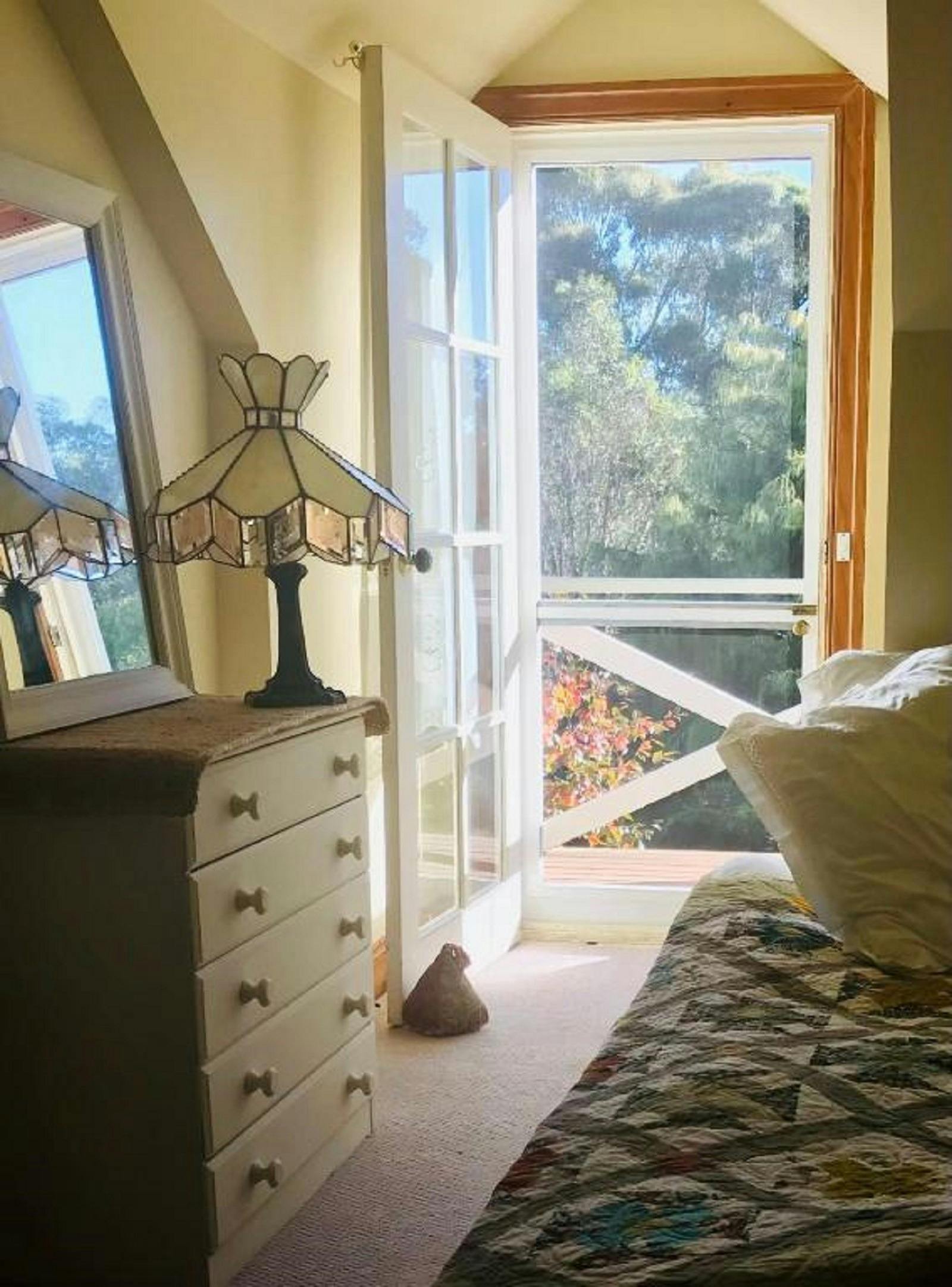 Hawks Nest B&B