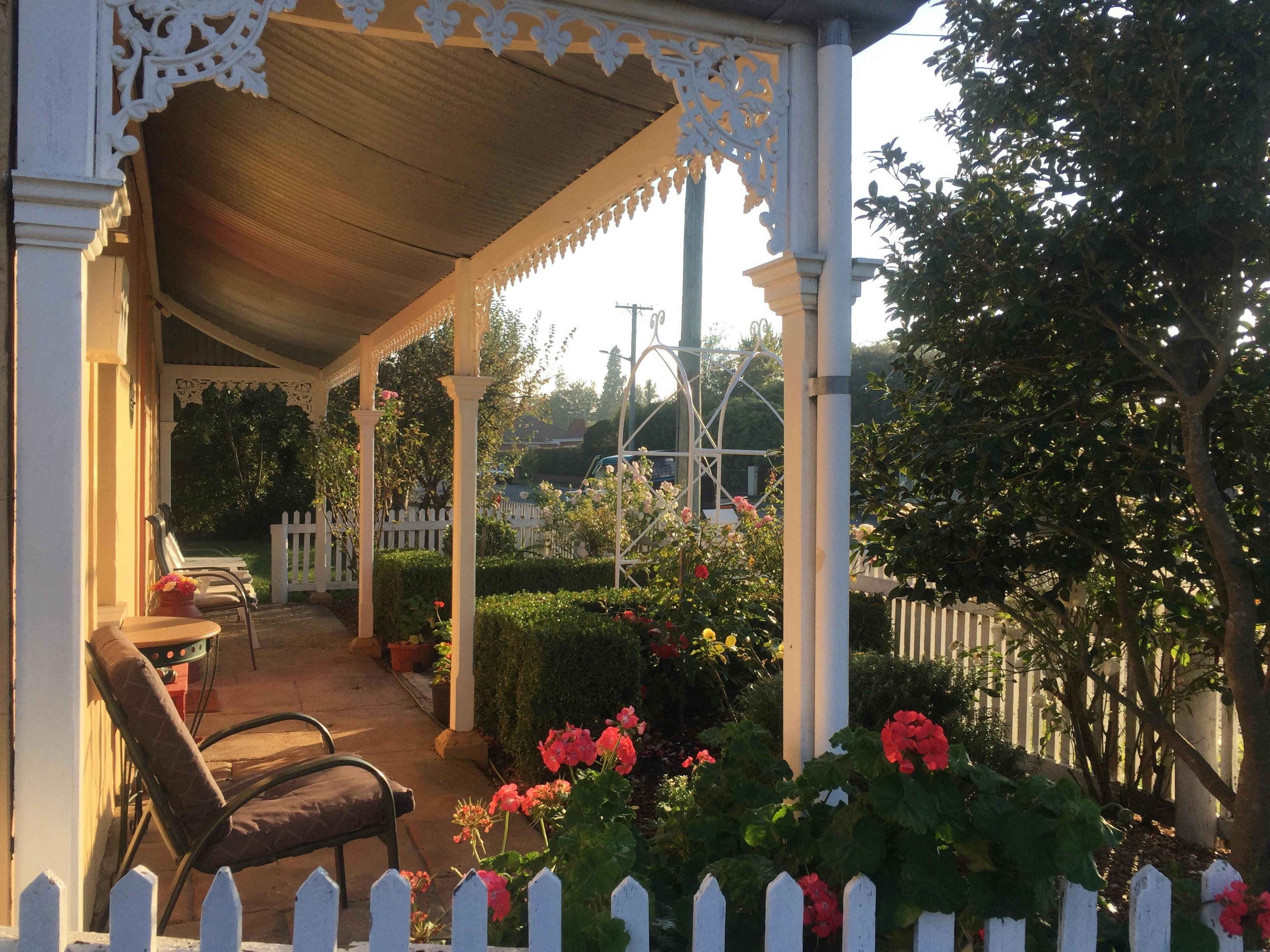 A cosy Georgian cottage veranda