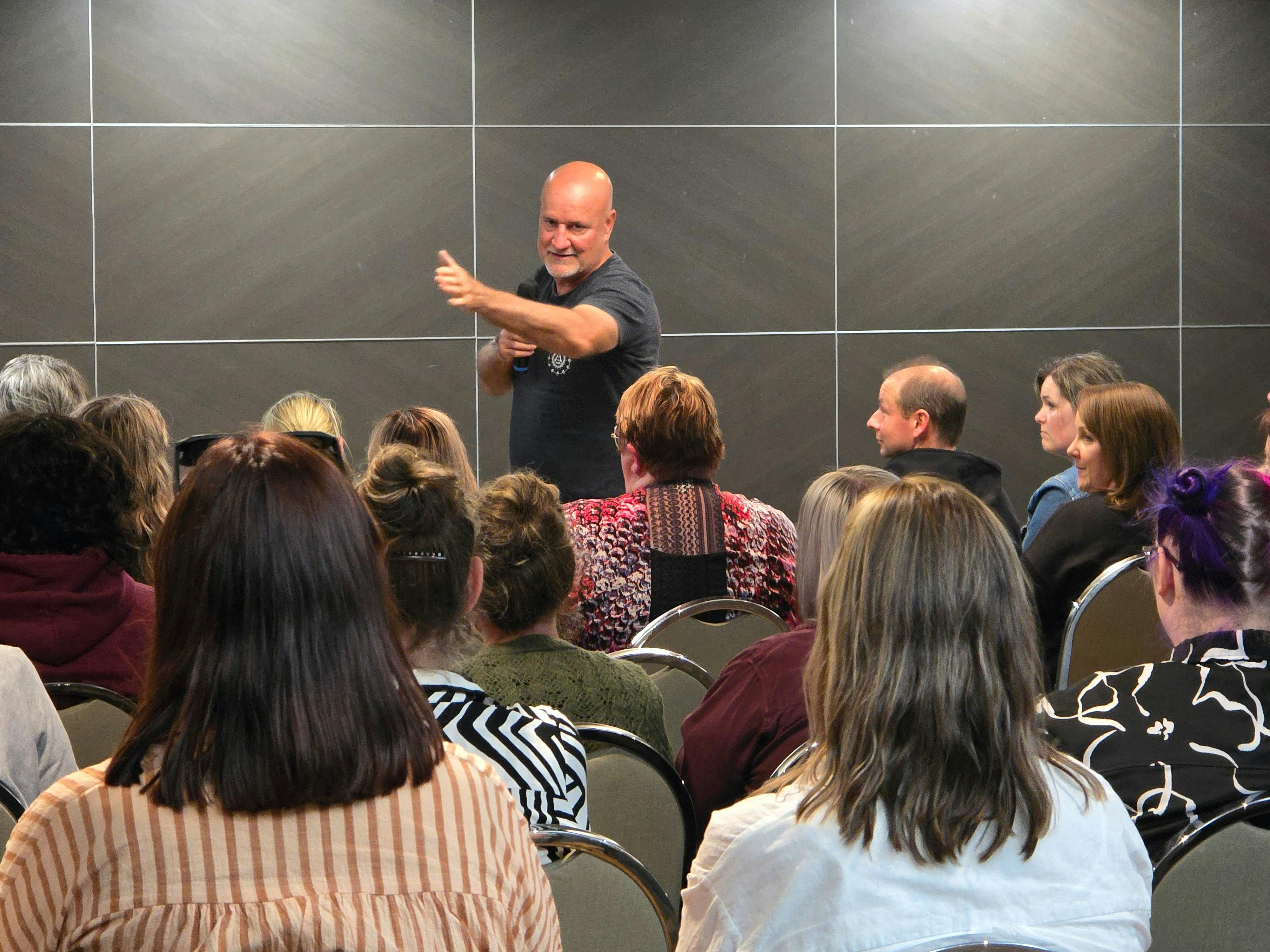 Psychic medium, Simon Hay doing an event