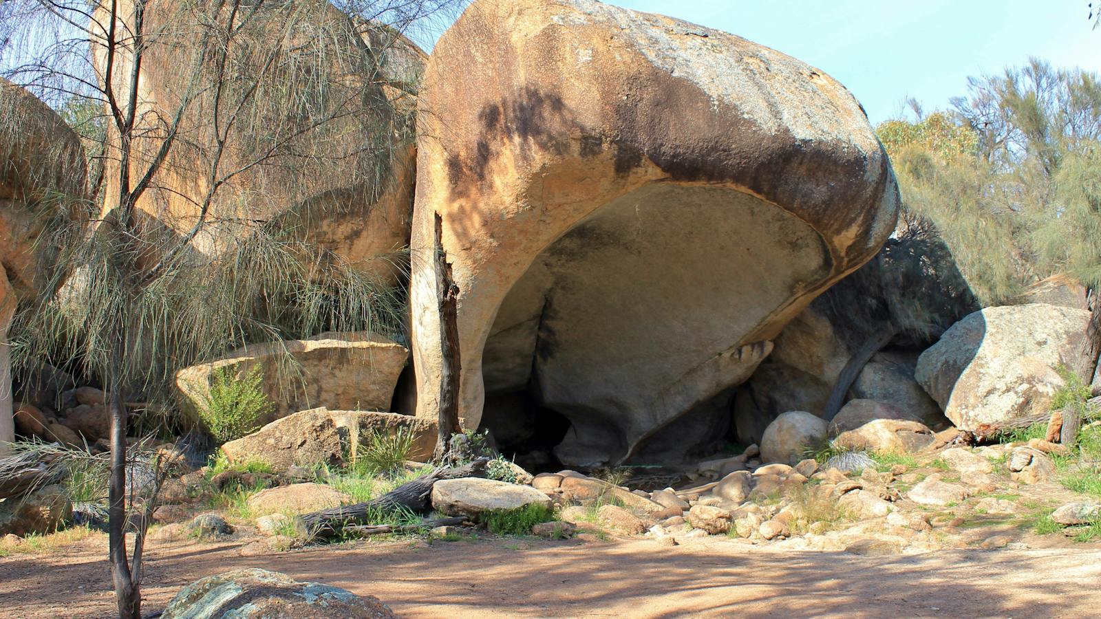 The rock that yawns