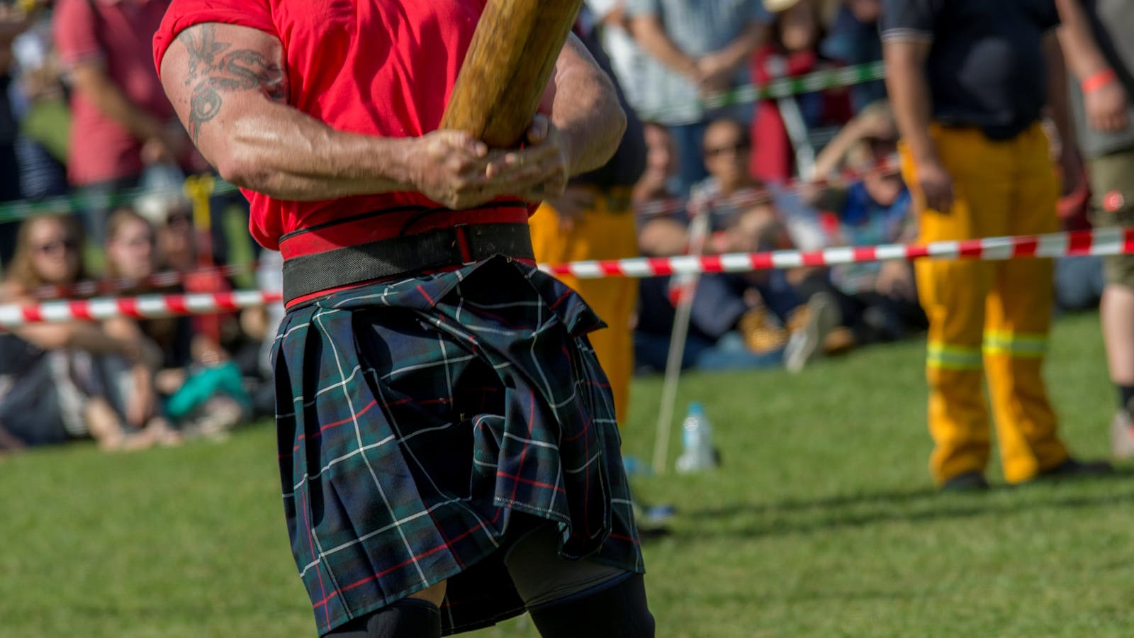Tossing the Caber
