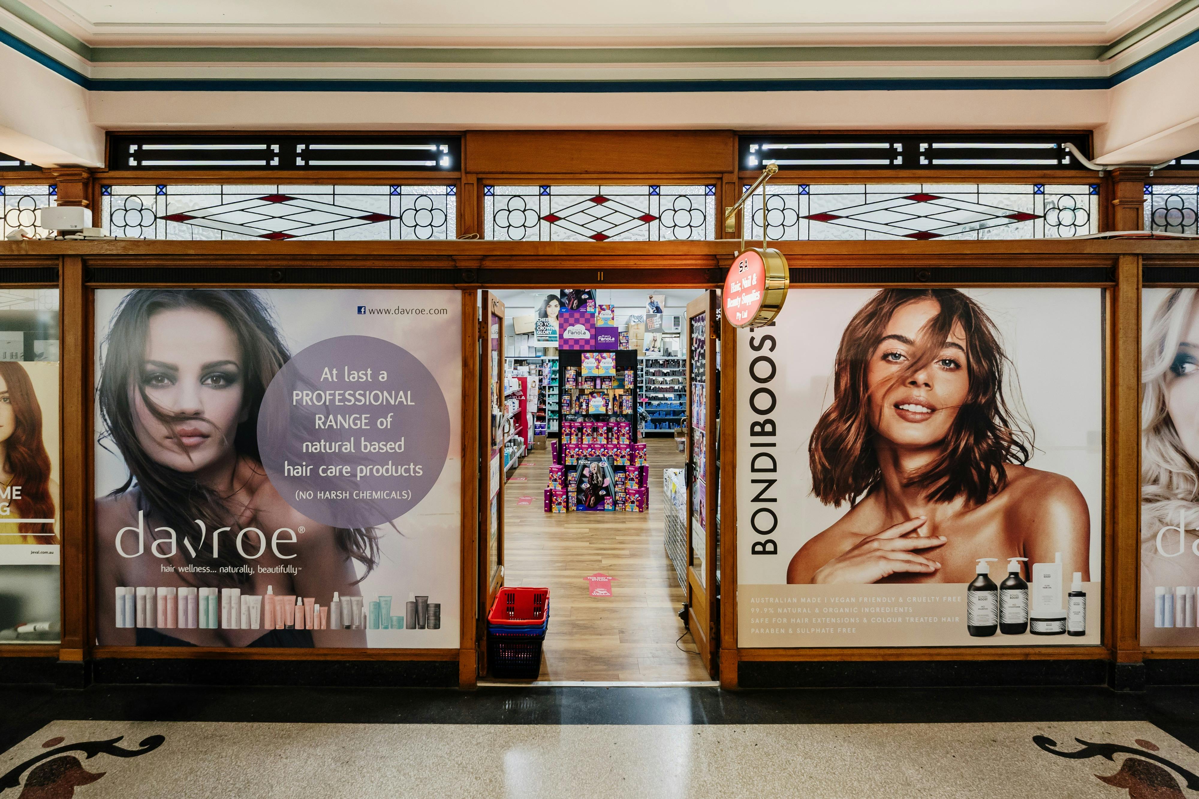 SA Hair – Das Dymocks-Gebäude