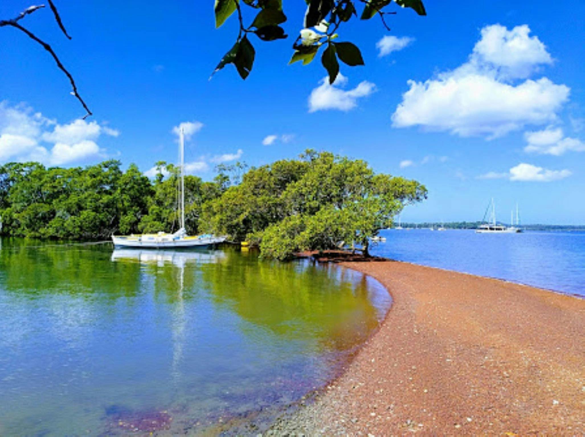 Macleay Island