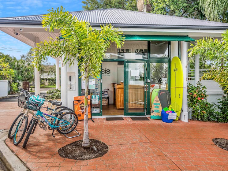 The Oasis Apartments and Treetop Houses | NSW Holidays & Accommodation