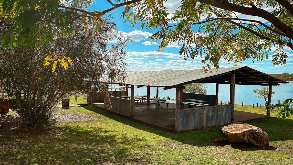 Free shaded bbq facilities at Lake Belmore, Visit Croydon QLD