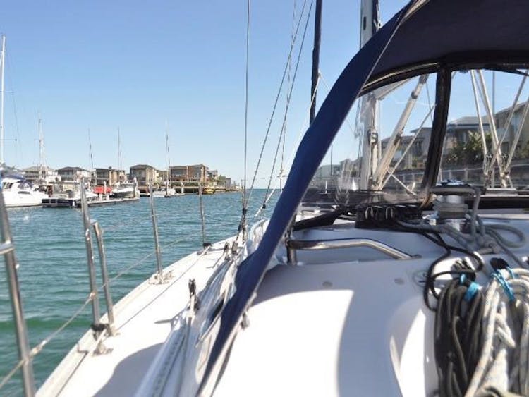 Sail, graze and unwind