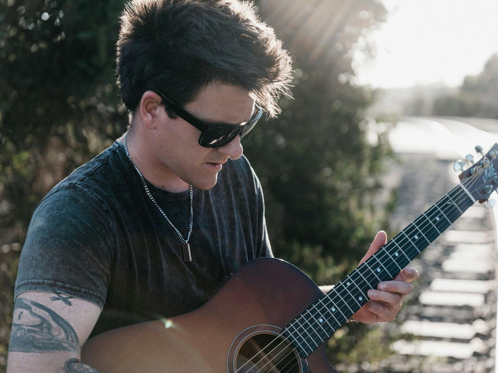 Keith Zehr live at Club Nowra