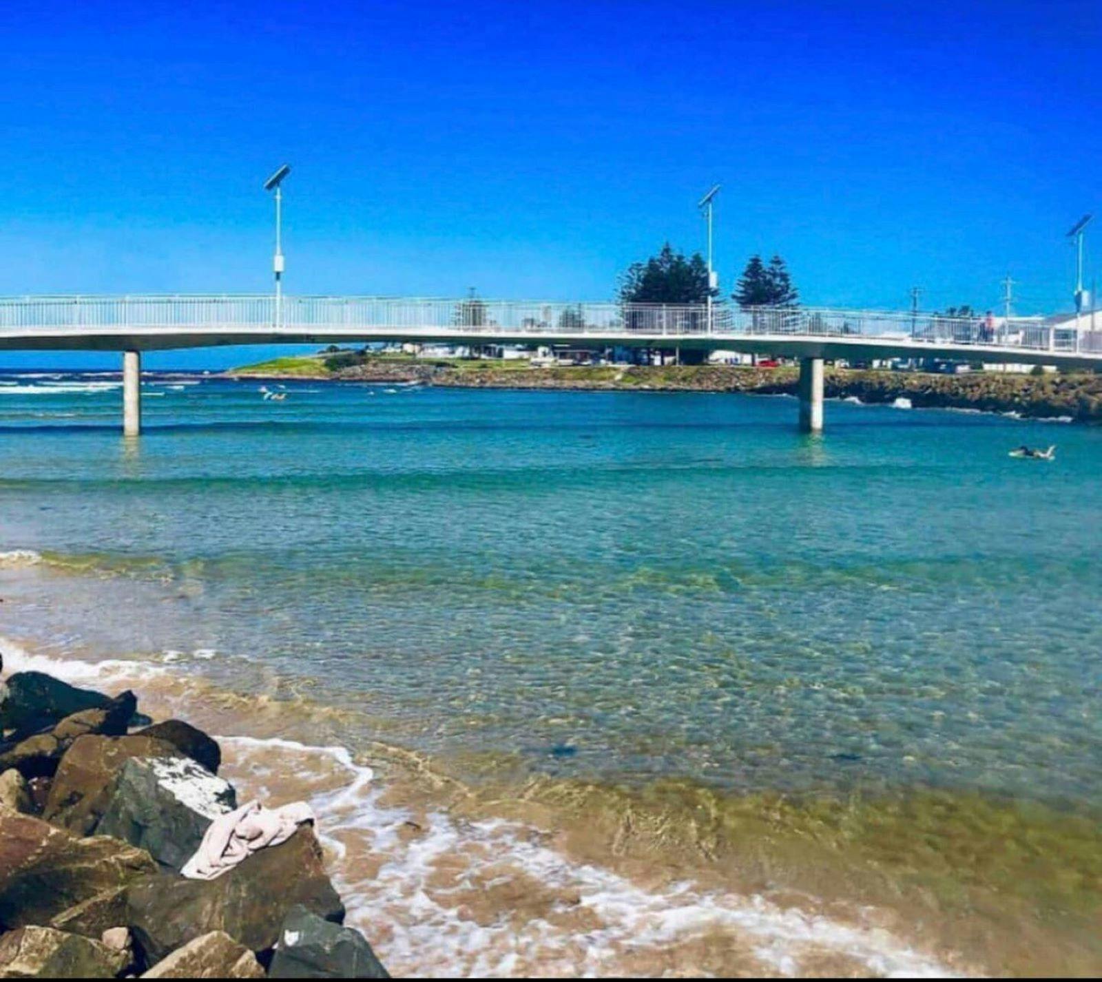 Location shot - Little Lake - Beach Side Luxury at the Point