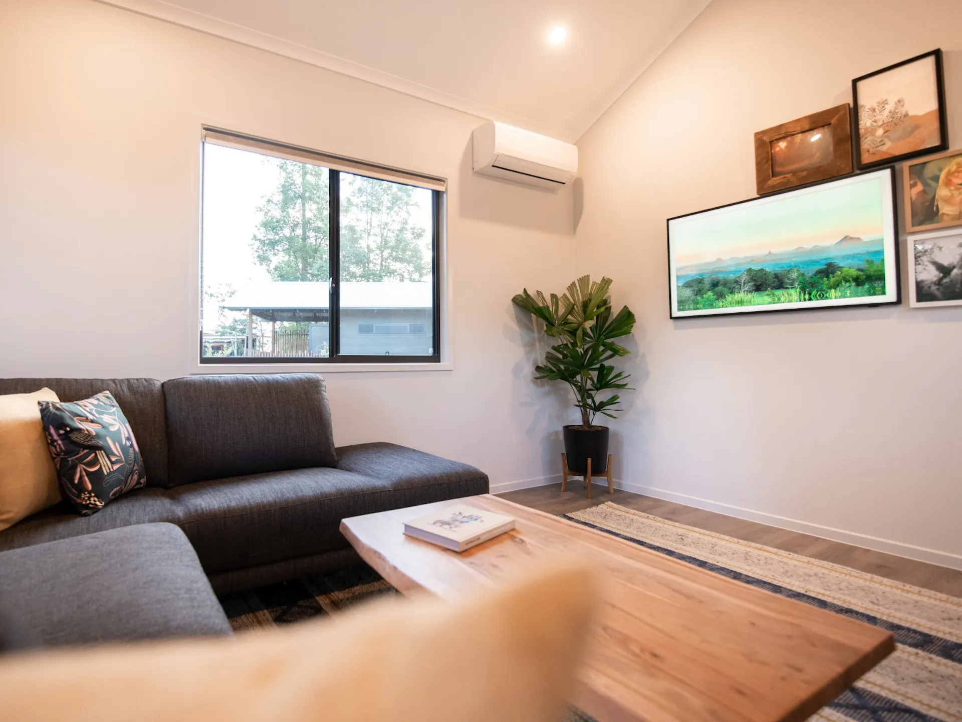 Lounge area with Samsung Frame Smart TV
