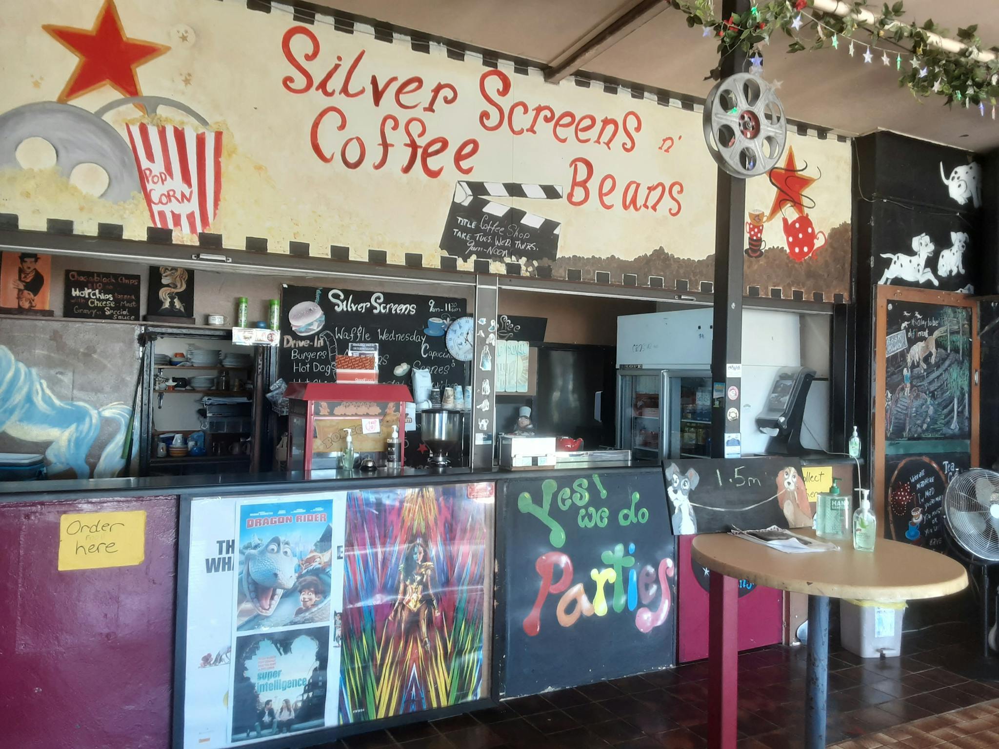The cafe The cafe