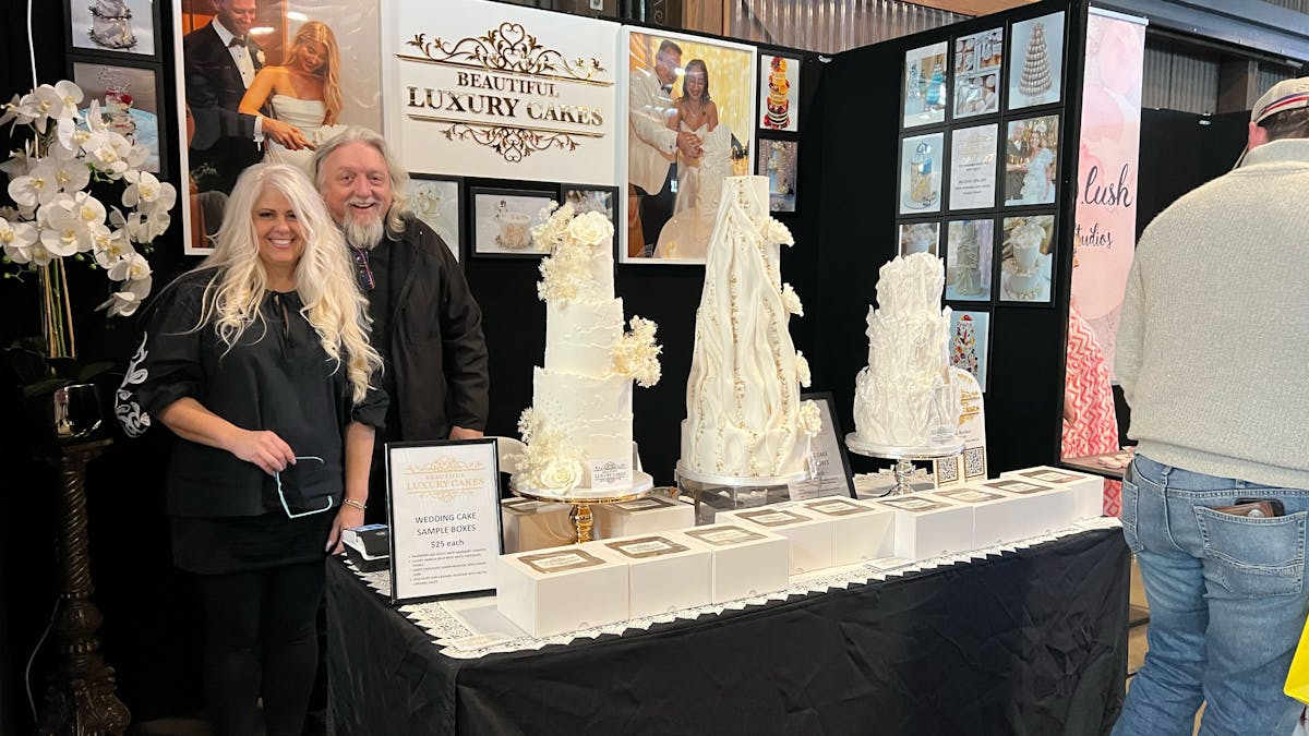 Beautiful Luxury Cakes at Your Local Wedding Guide Toowoomba Expo at The Goods Shed.
