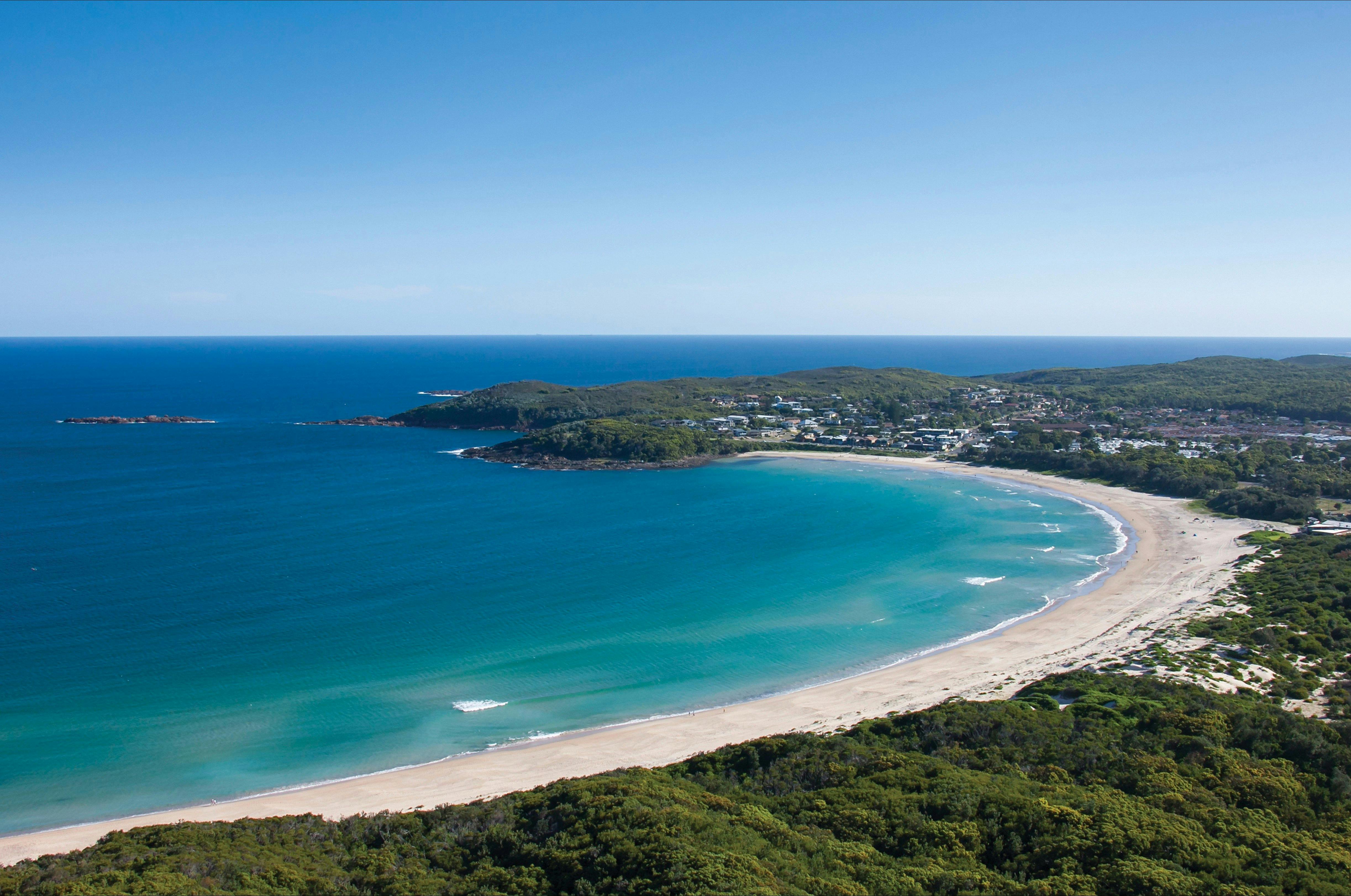 Fingal Bay Beach | NSW Holidays & Accommodation, Things To Do ...