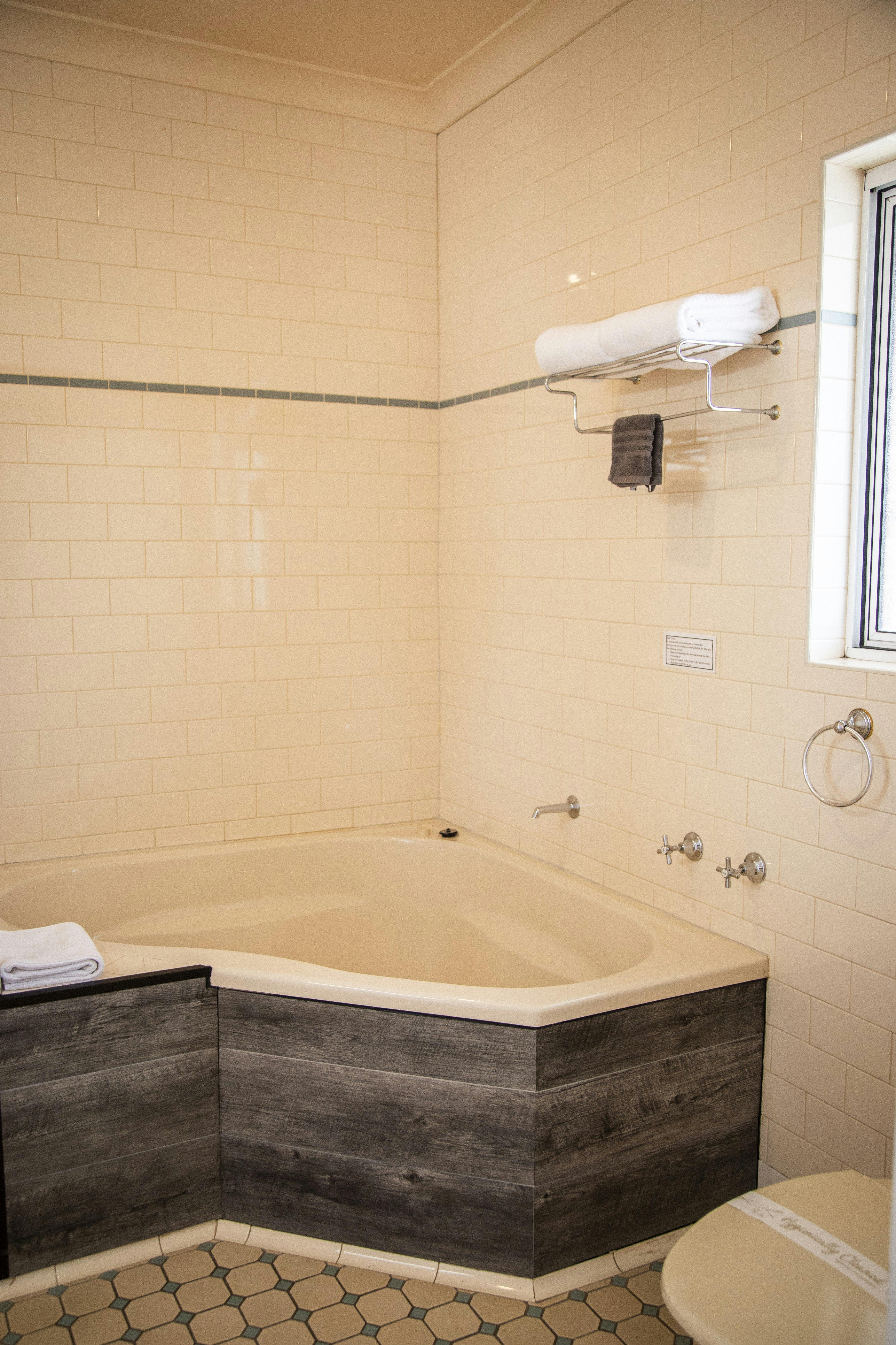 Spa bath