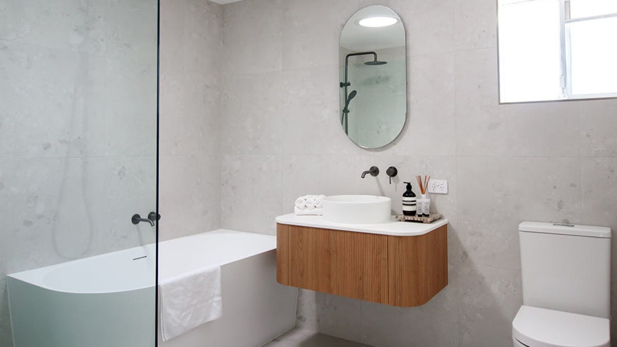 3 Bedroom home in Burleigh - Bathroom