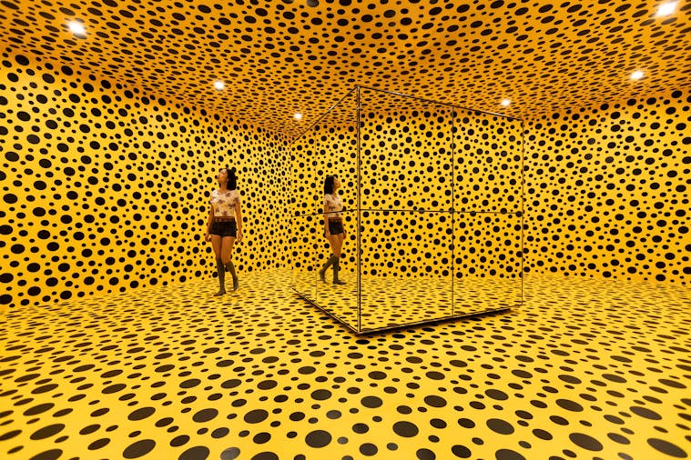 Yayoi Kusama: The Spirits of the Pumpkins Descended into the Heavens