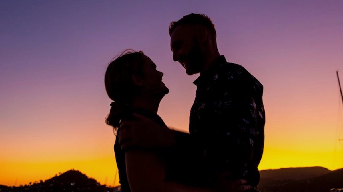 romantic sunset cruise on Sundowner around Airlie Beach