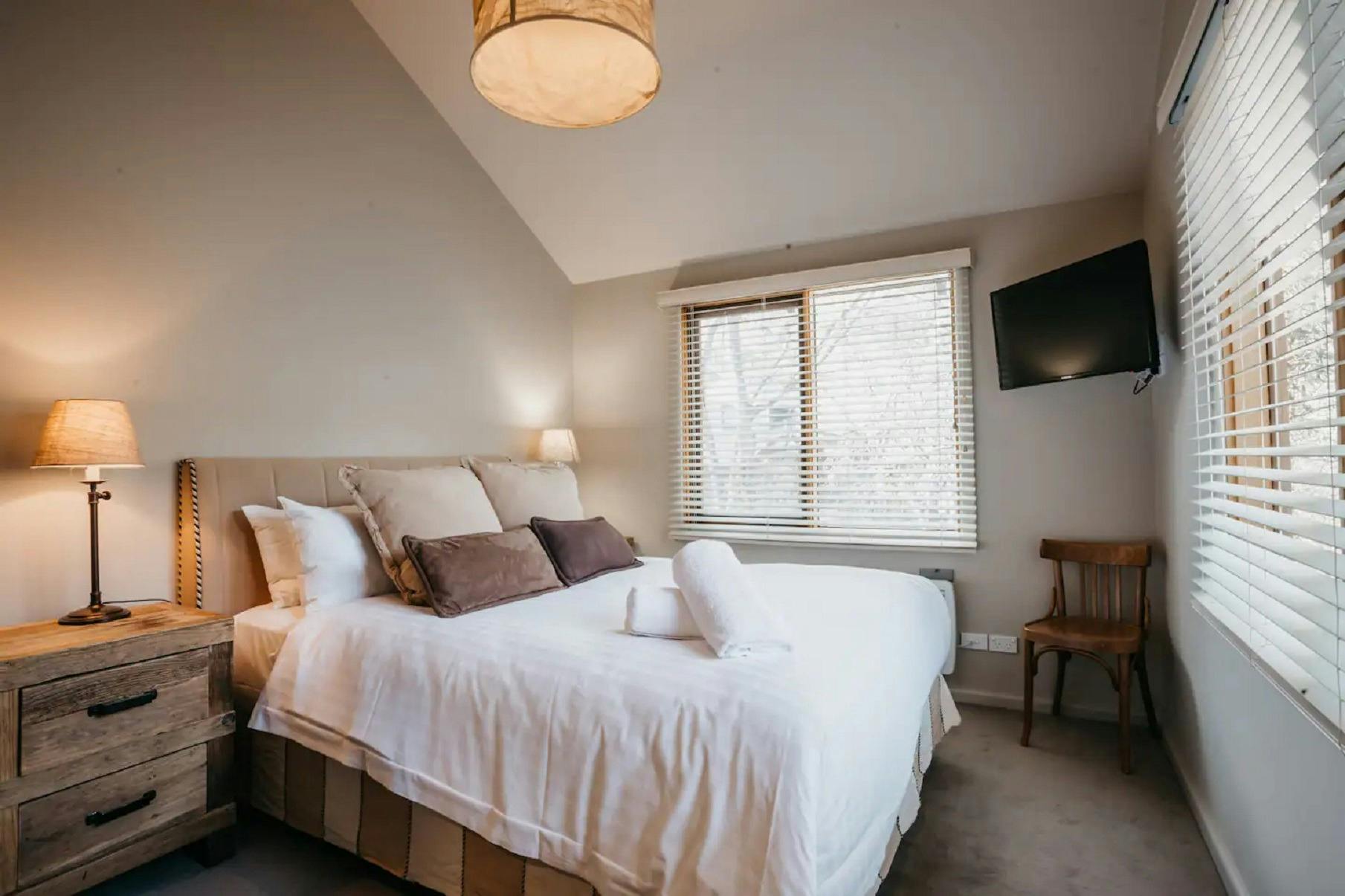 Bundaleer Luxury Chalet