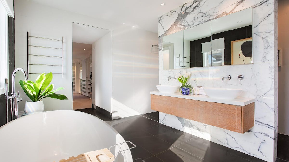 Master Ensuite