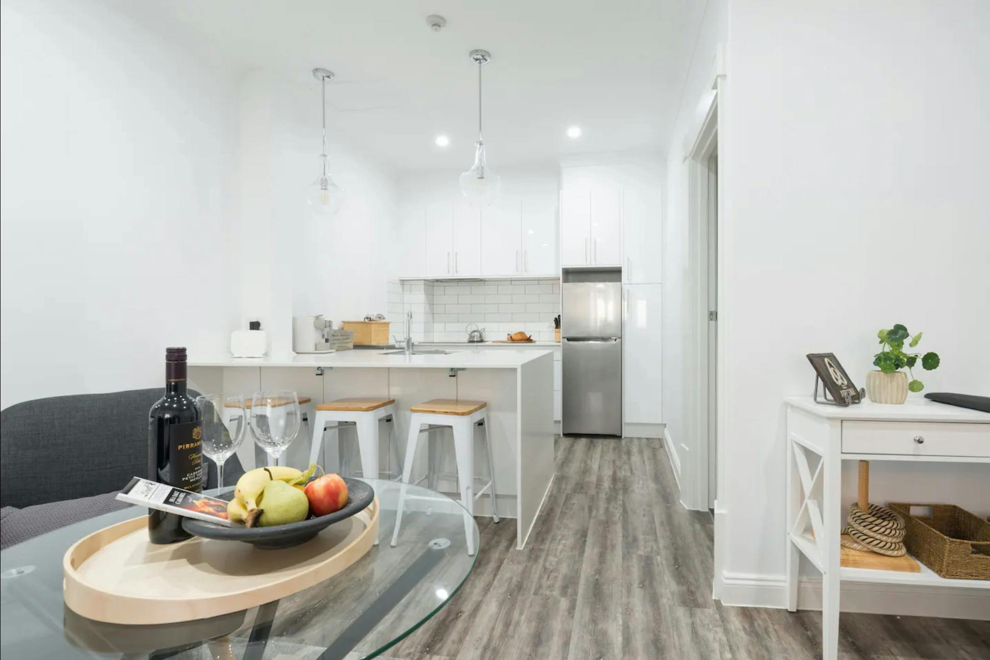 Experience Adelaide Deb's Stylish "Ruthven Mansions" CBD Apartment