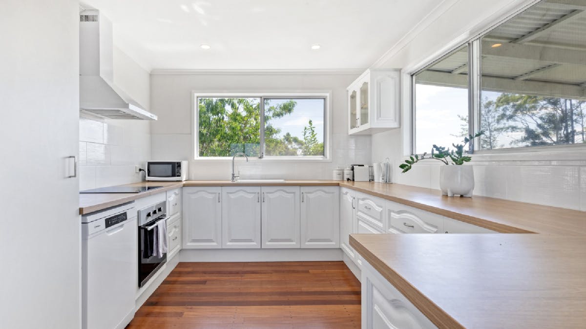 Fully equipped kitchen