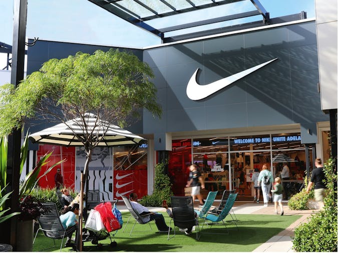 Tommy hilfiger discount harbor town