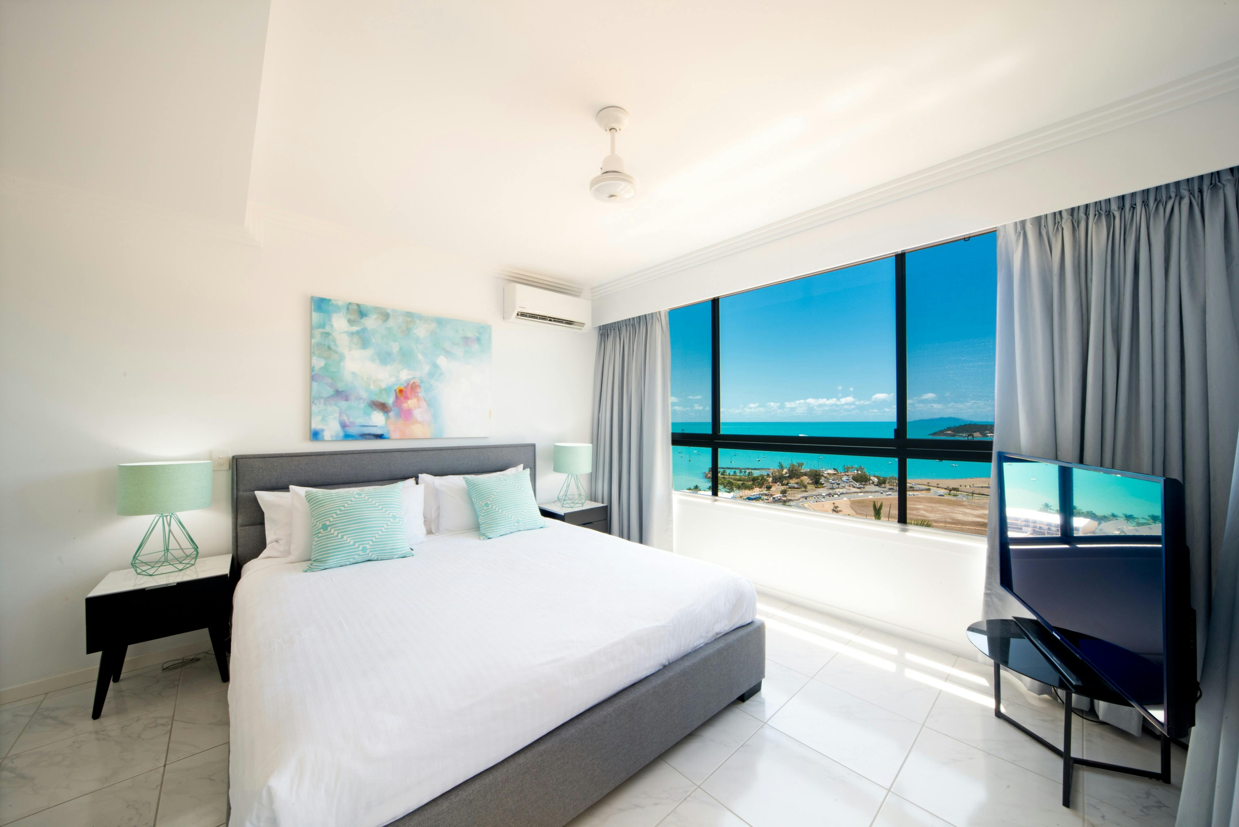 2 Bedroom Standard Sea View Jacuzzi Apartment