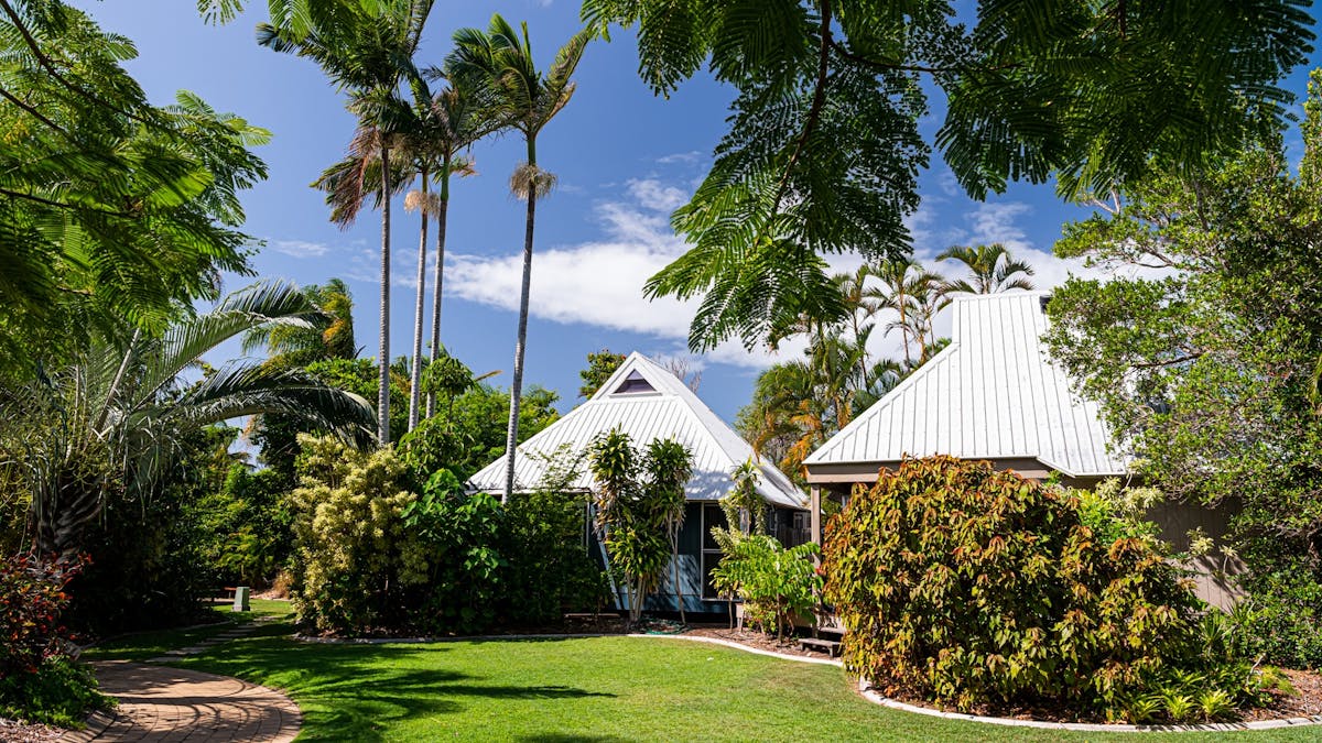 2BR stand alone villa accommodation at Kellys Beach Resort