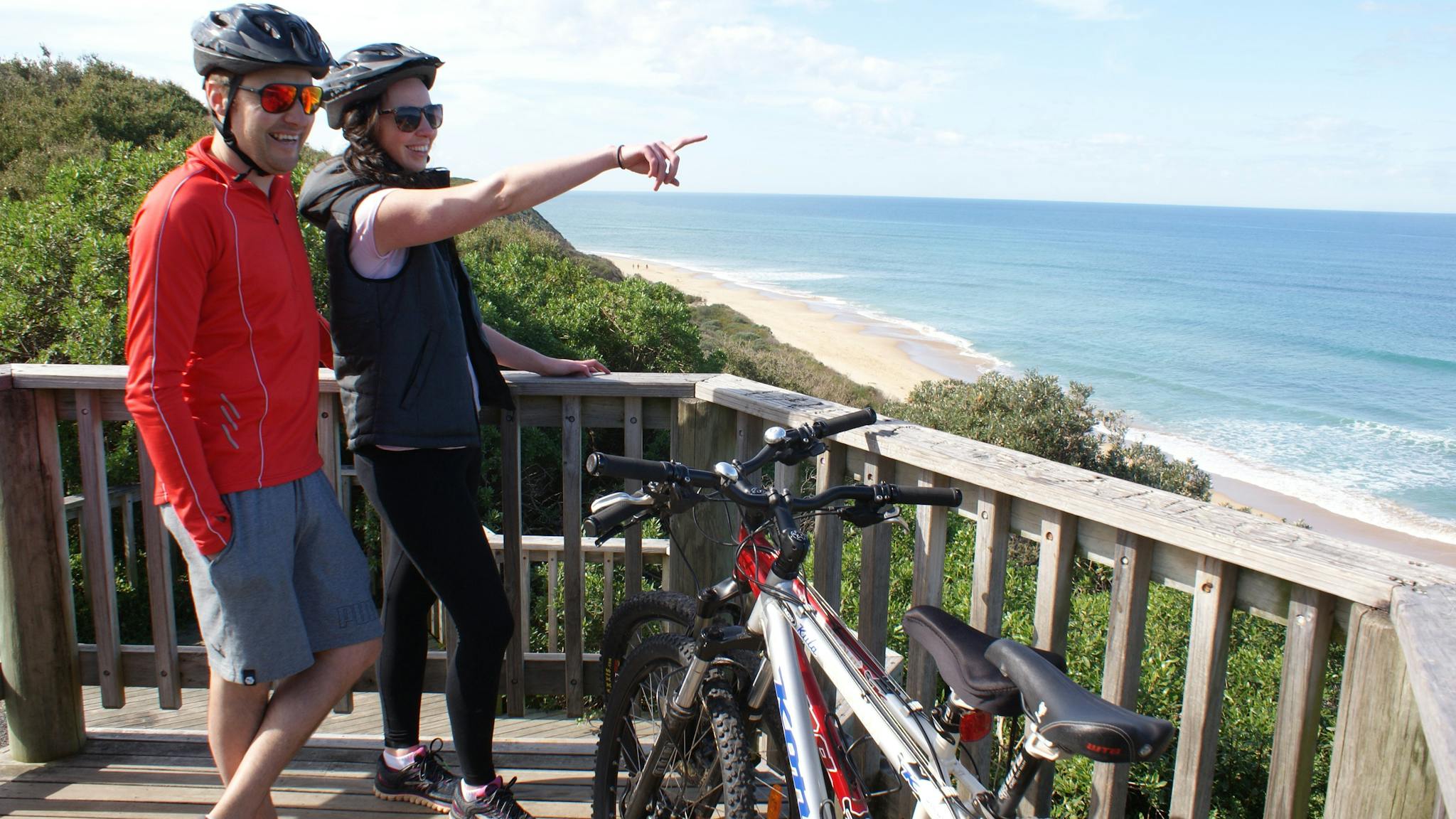 Red Bluff- Lakes Entrance to Lake Tyers Beach
