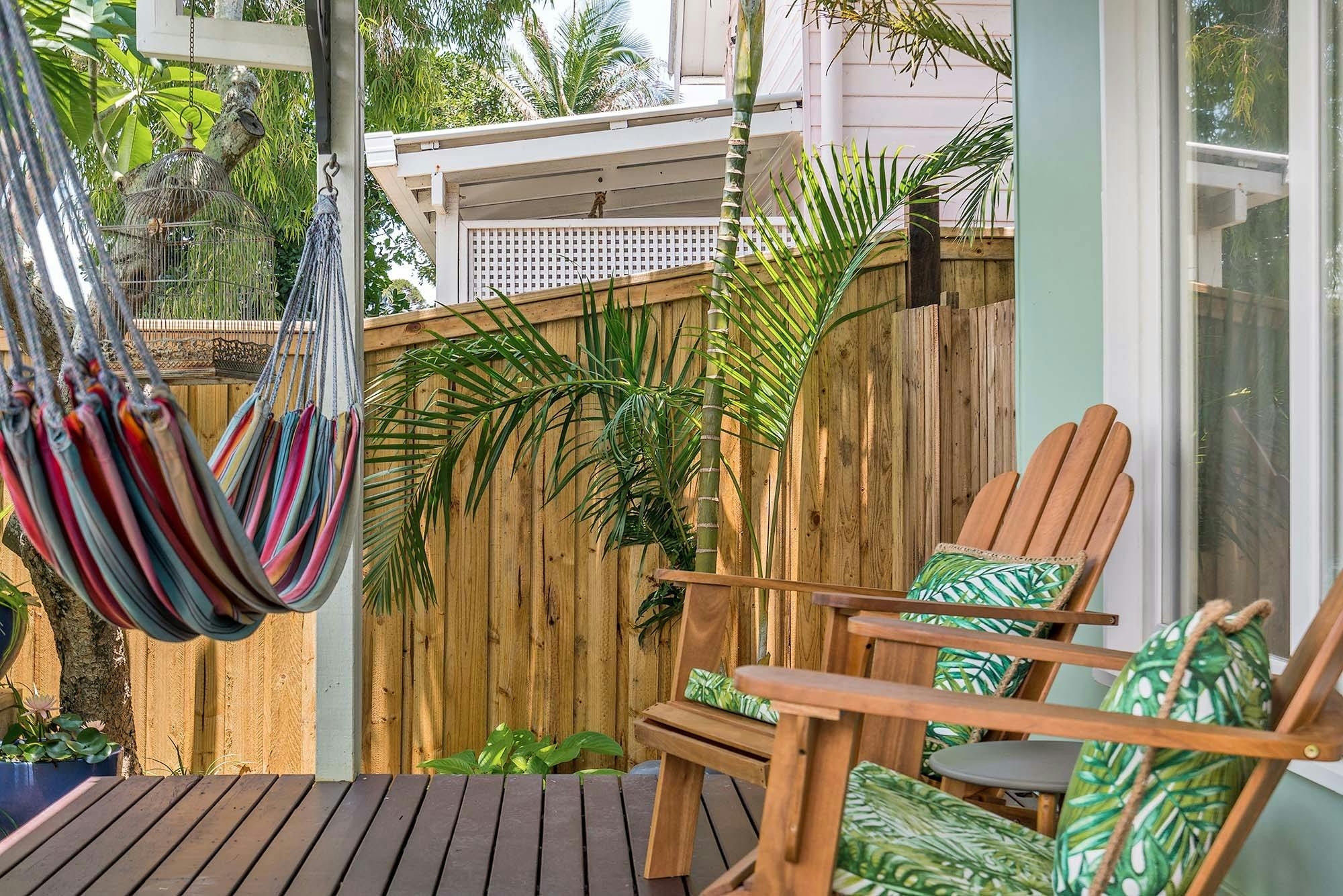 ギジェット-バイロンベイ-フロントポーチ屋外席