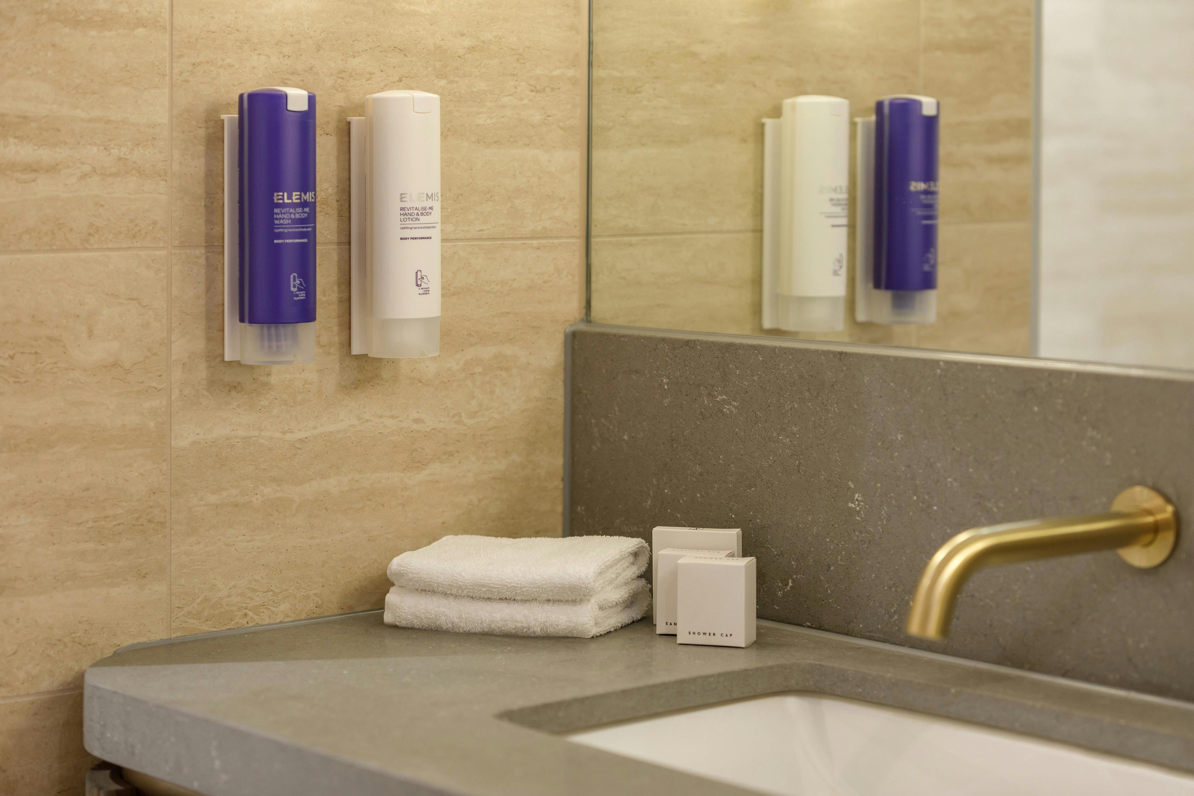 Premier King / Twin Room