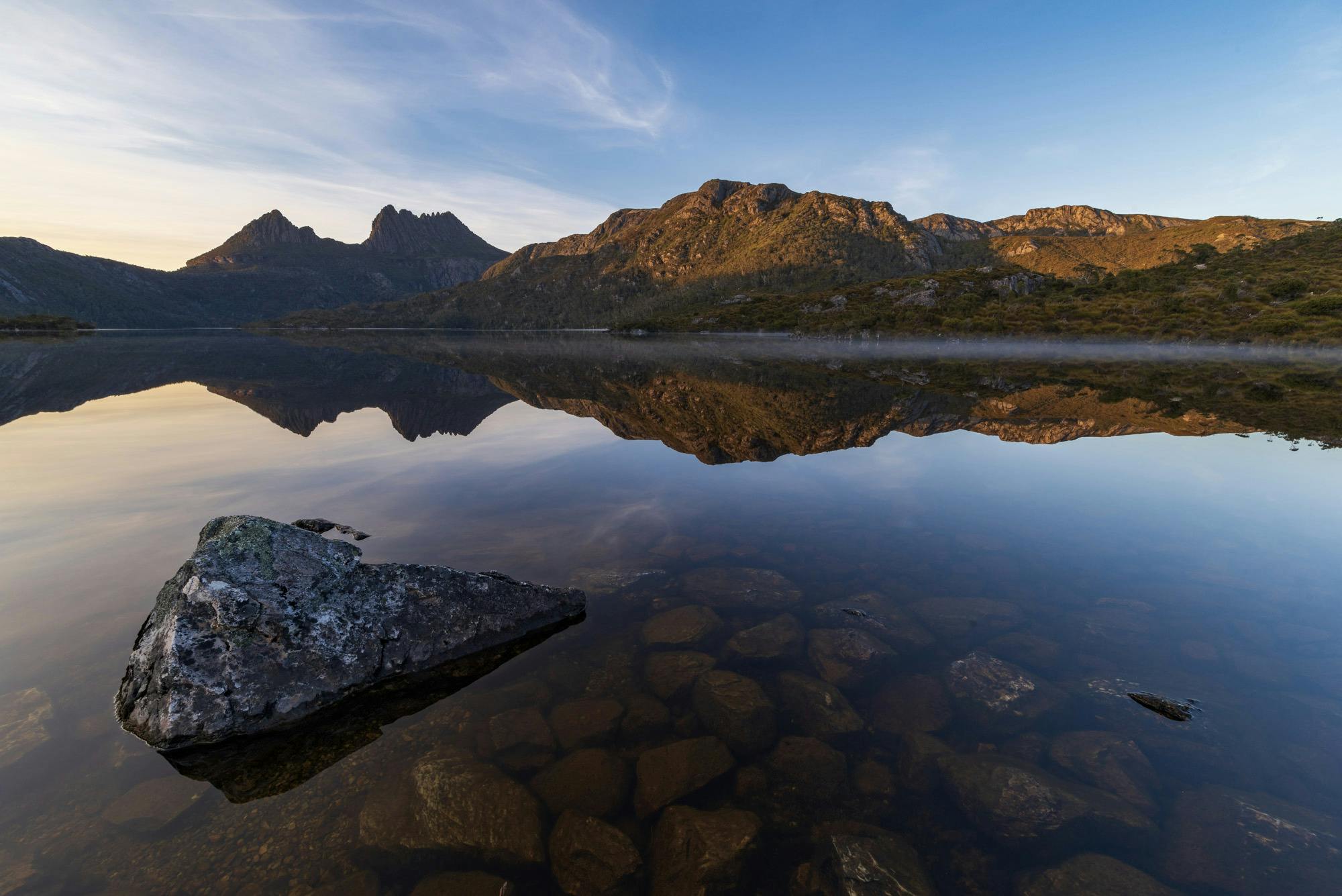 Cradle Mountain and Dove Lake at dawn