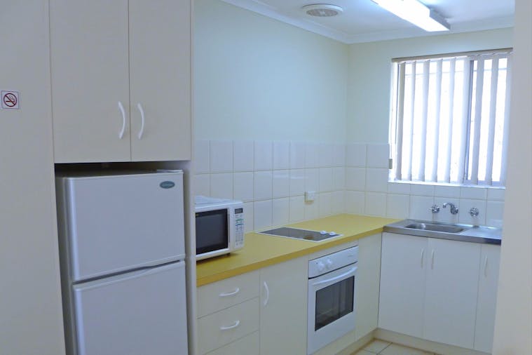 THREE BEDROOM APARTMENT 07