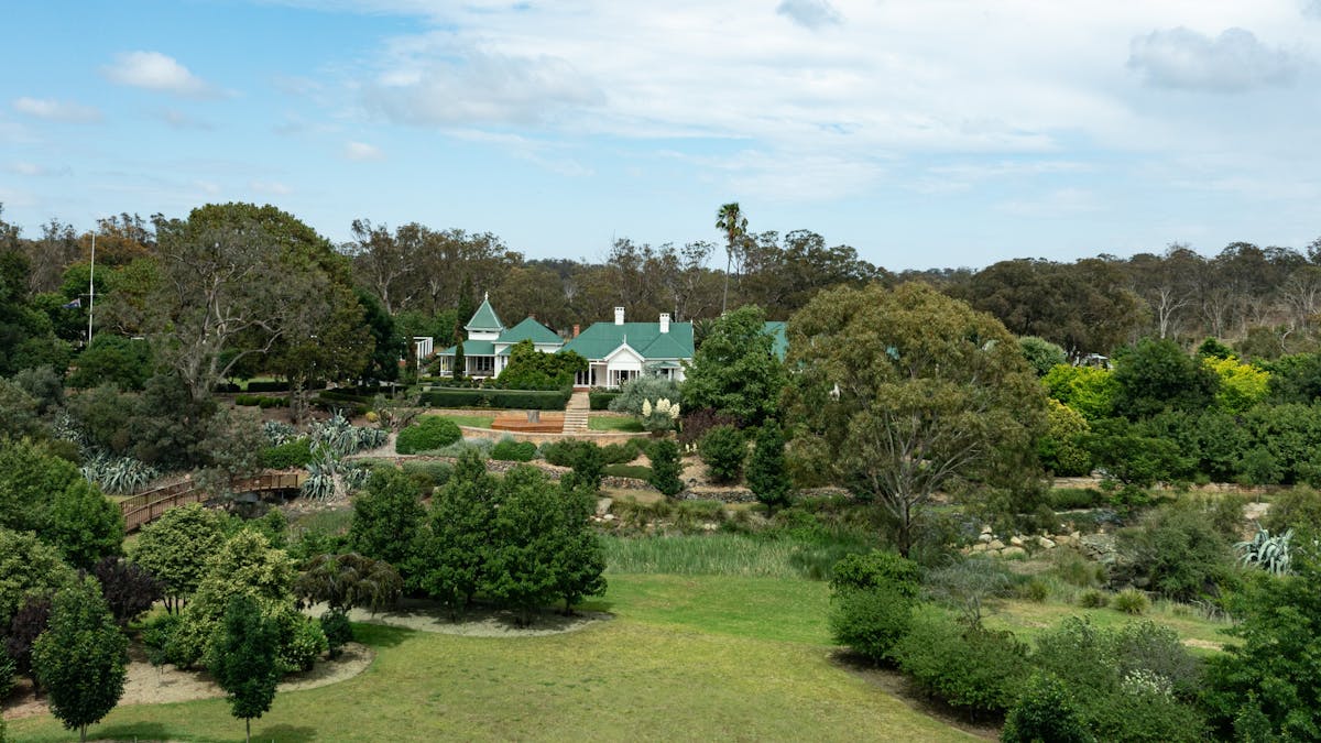 Braeside grounds