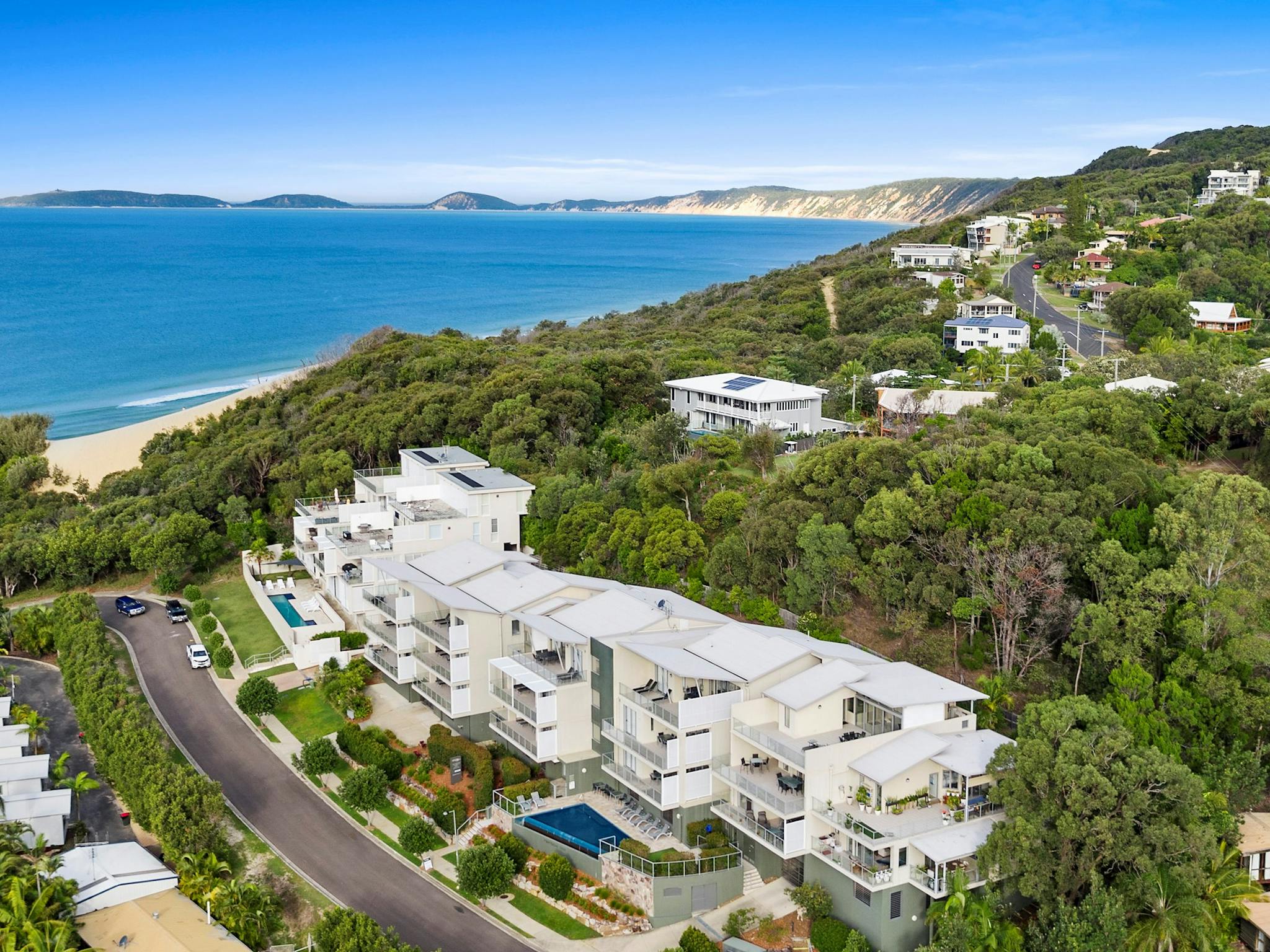 Close Proximity to Beach Close Proximity to Beach