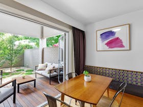 Luxury Frewville Apartment