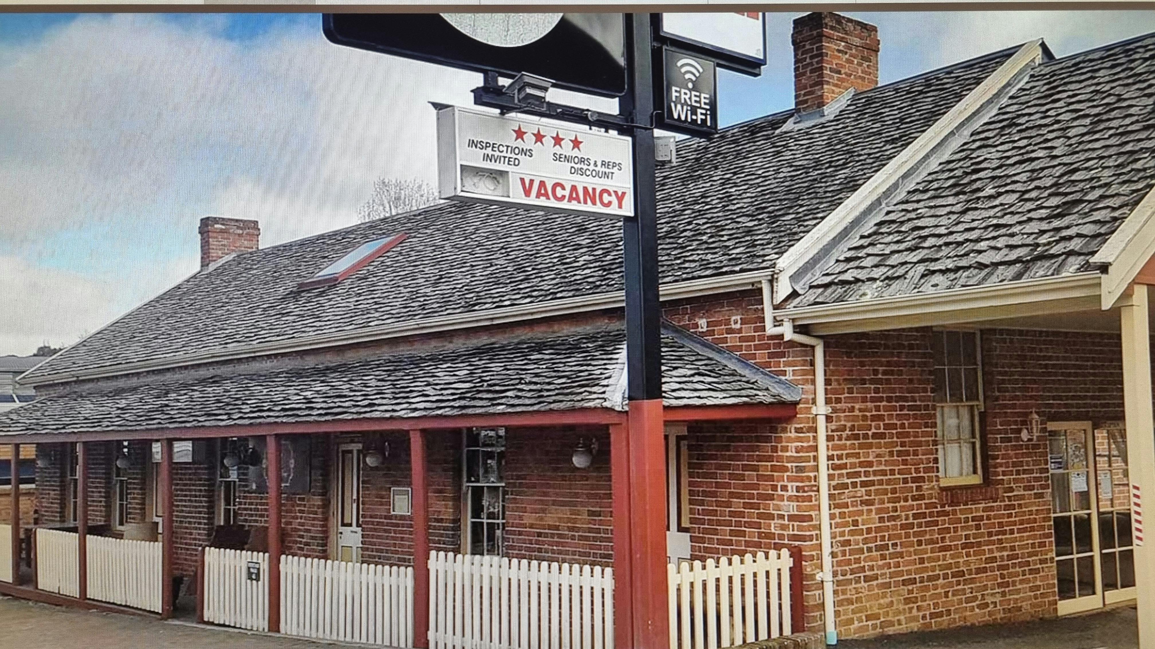 street shot of motel