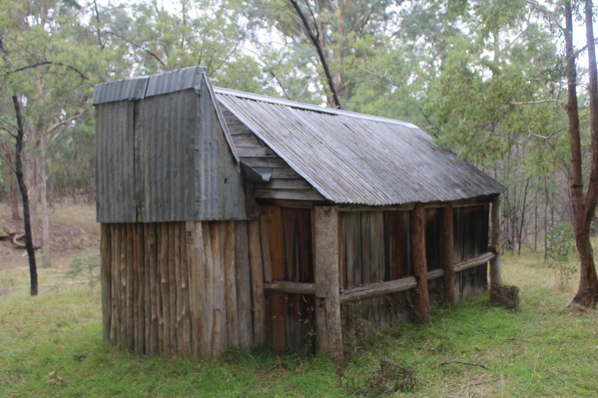 Stones Outstation Heritage Hut
