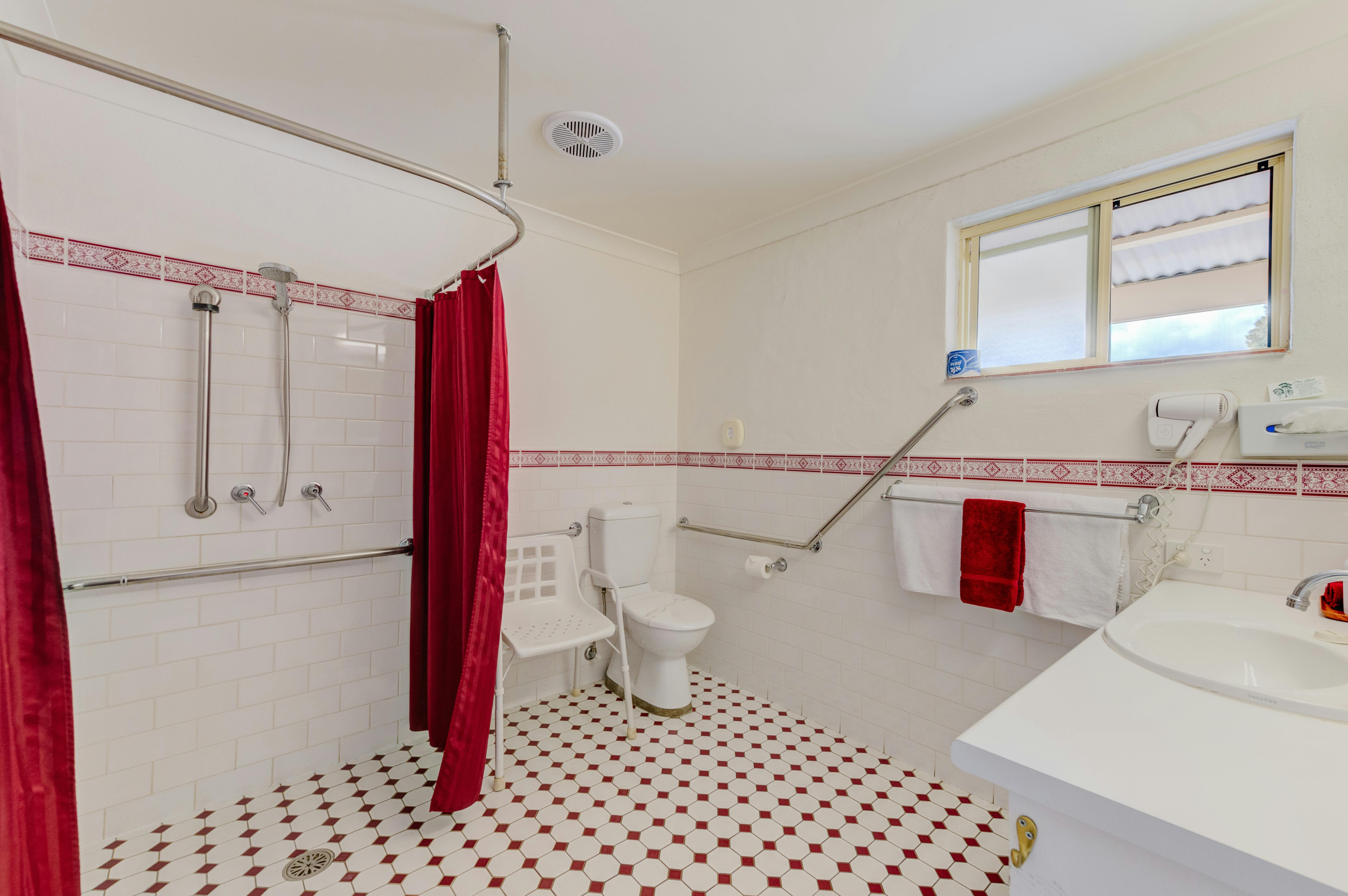 TWIN DISABILITY ACCESS ROOM