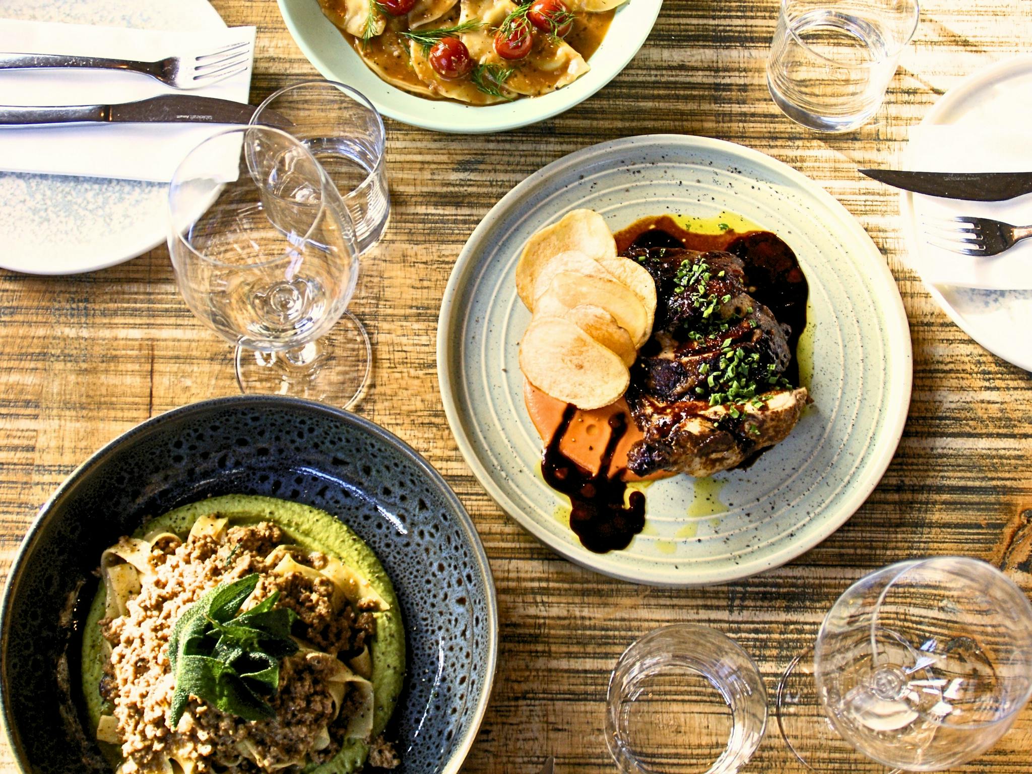 Pollo Ravioli e Fetuccine di Agnello